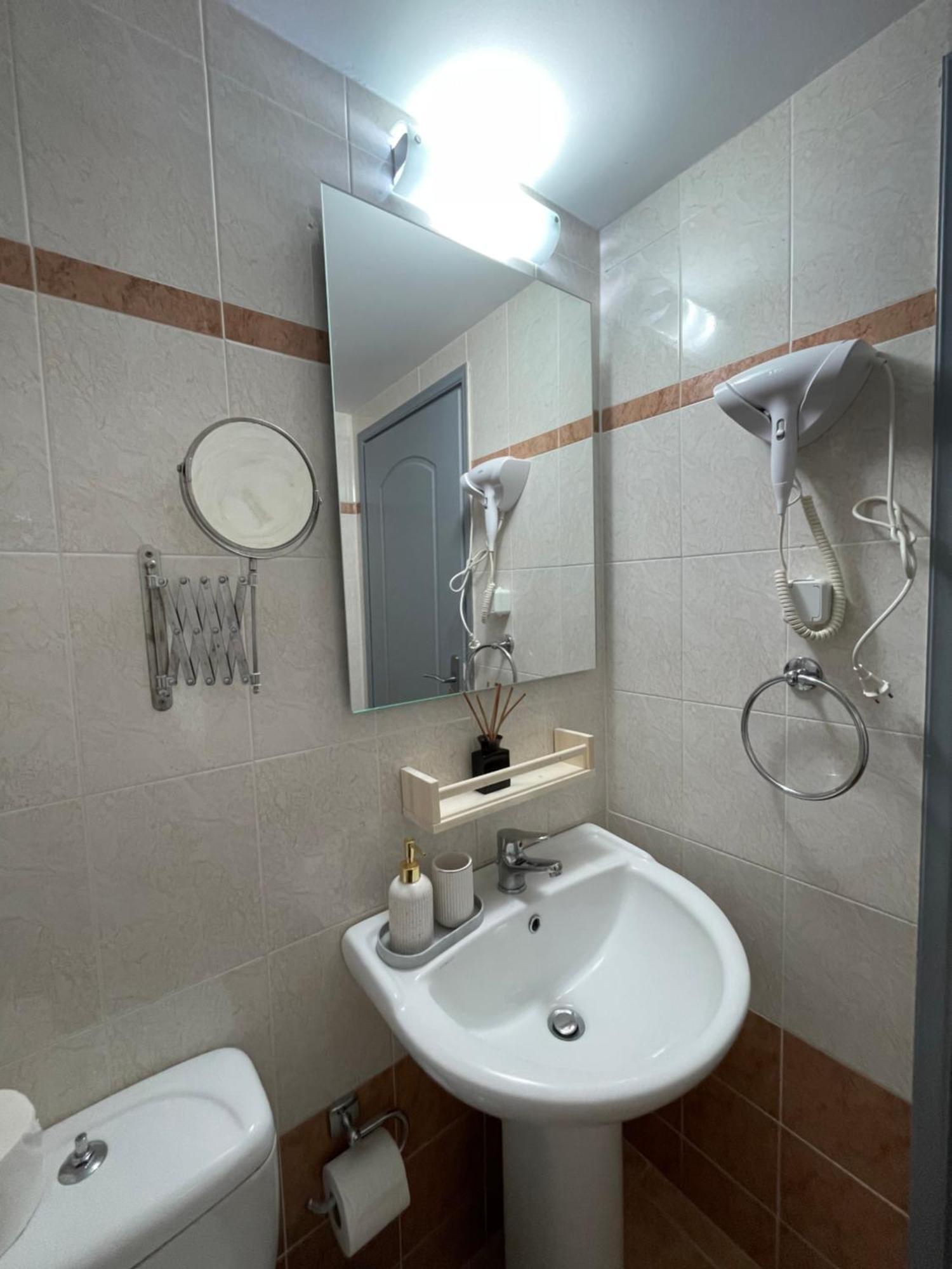 Helios Apartments Плакиас Экстерьер фото
