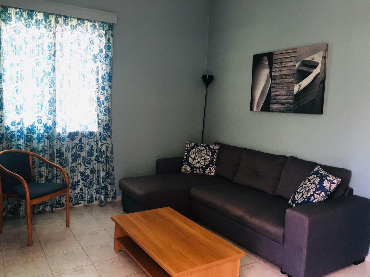Helios Apartments Плакиас Экстерьер фото