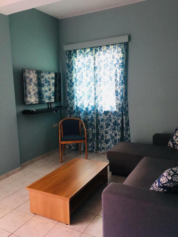 Helios Apartments Плакиас Экстерьер фото