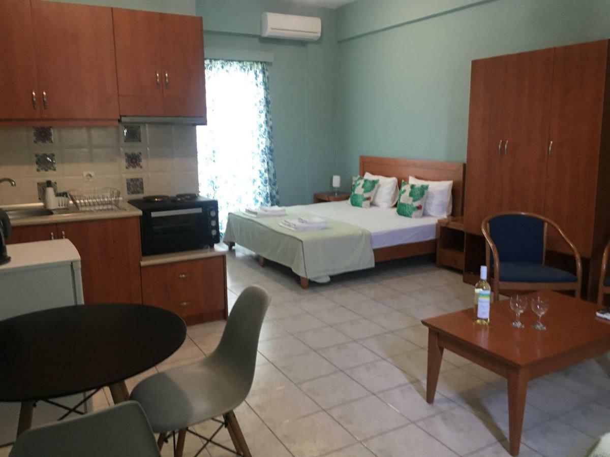 Helios Apartments Плакиас Экстерьер фото